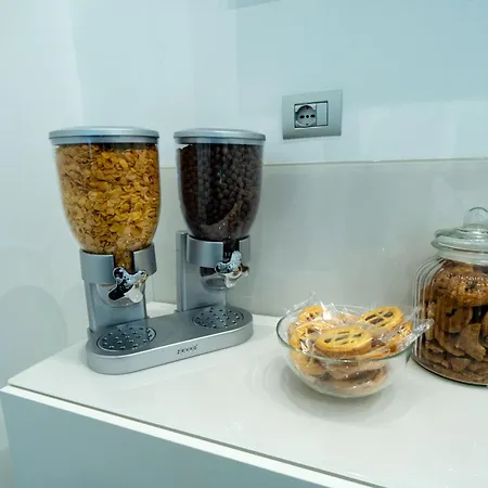 Skyhouse Chiatamone Bed and Breakfast