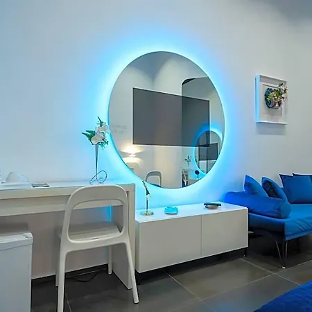 Bed & Breakfast Skyhouse Chiatamone Naples