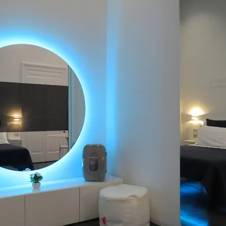 Bed & Breakfast Skyhouse Chiatamone Napels