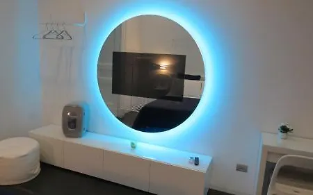 Skyhouse Chiatamone Отель типа 