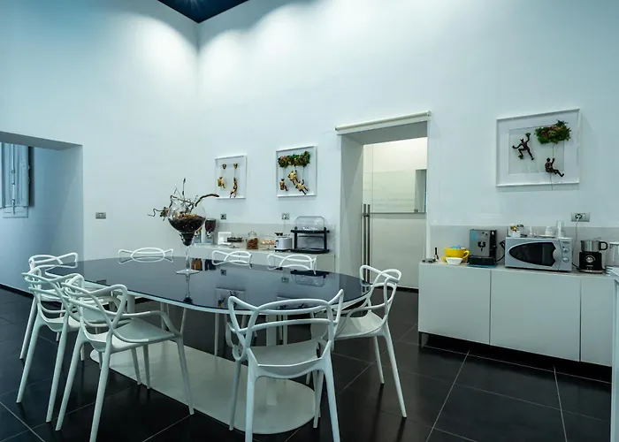 Skyhouse Chiatamone Neapel