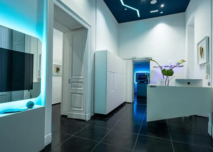 Skyhouse Chiatamone 4* Naples
