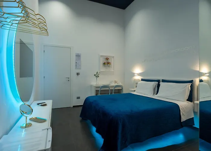 Frühstückspension Skyhouse Chiatamone 4*