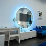 Skyhouse Chiatamone 4*